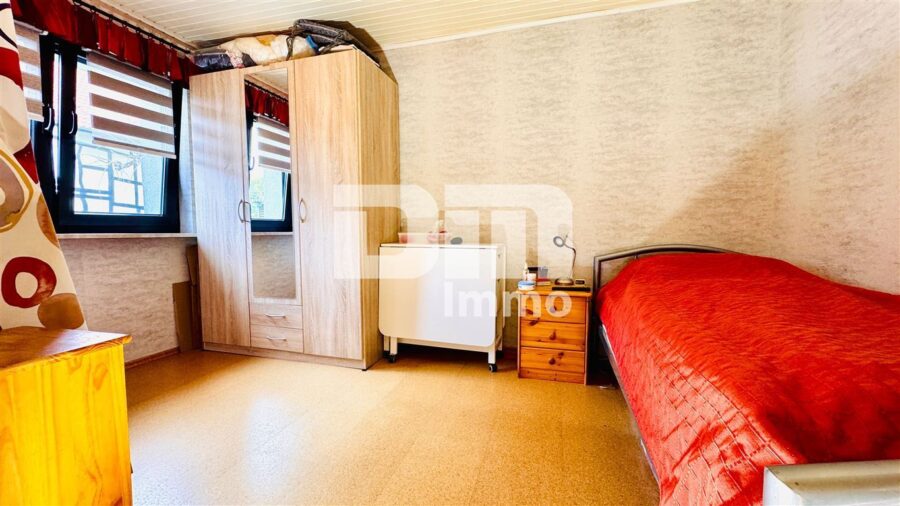 (R)eserviert!Altengerechtes teilsaniertes Einfamilienhaus auf einer Ebene - EG Schlafzimmer / Ankleide